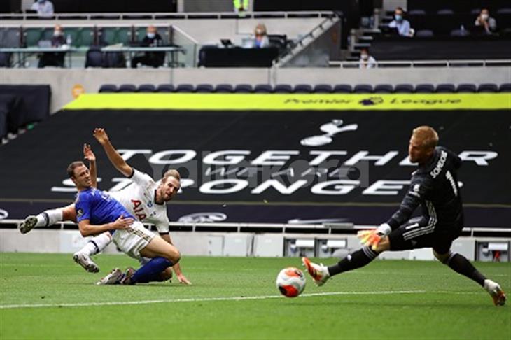 توتنهام ليستر هاري كين ايفانز شمايكل